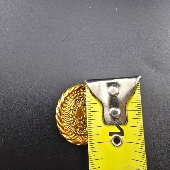 St. Johns Vintage Gold Tone Clip Earrings Coin-Like Twisted Rope Edge Elegant - Picture 9 of 10